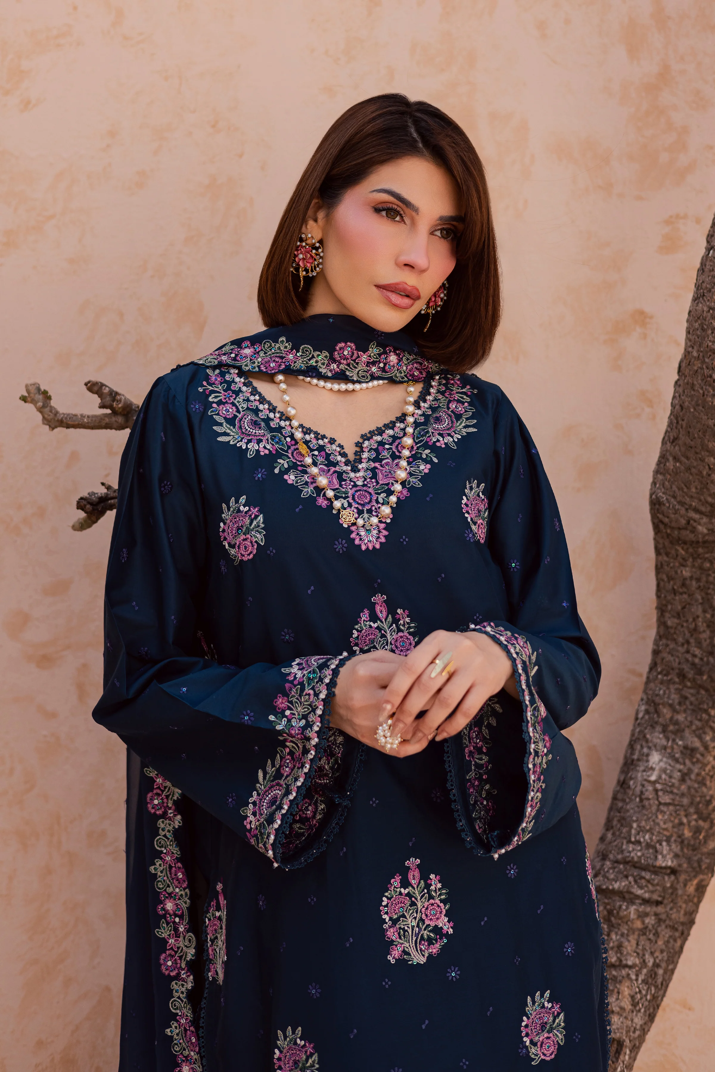 Serelis 3Pc - Festive Embroidered Lawn - Image 2