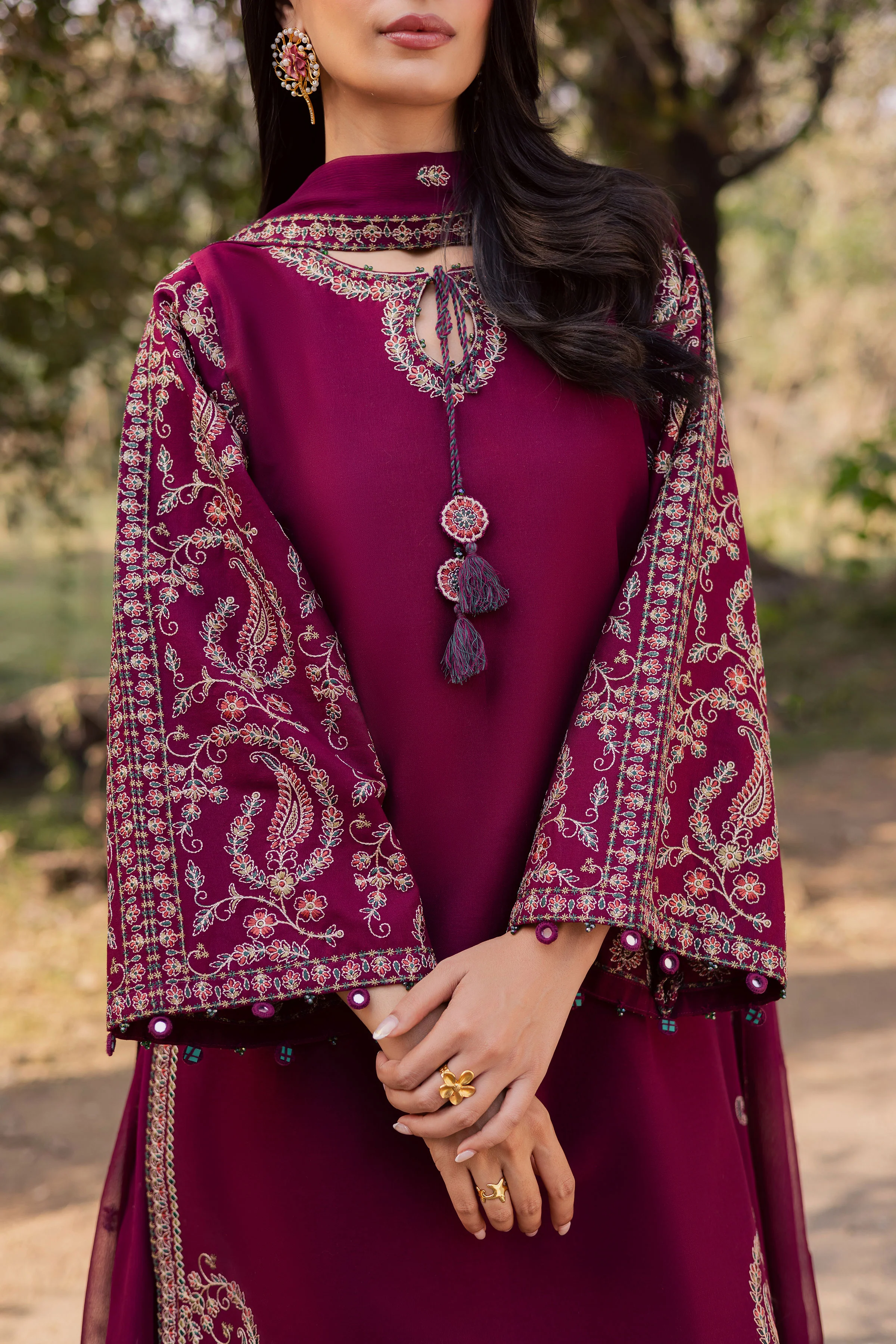 Sheharbano 3Pc - Embroidered Khaddar Dress - Image 11