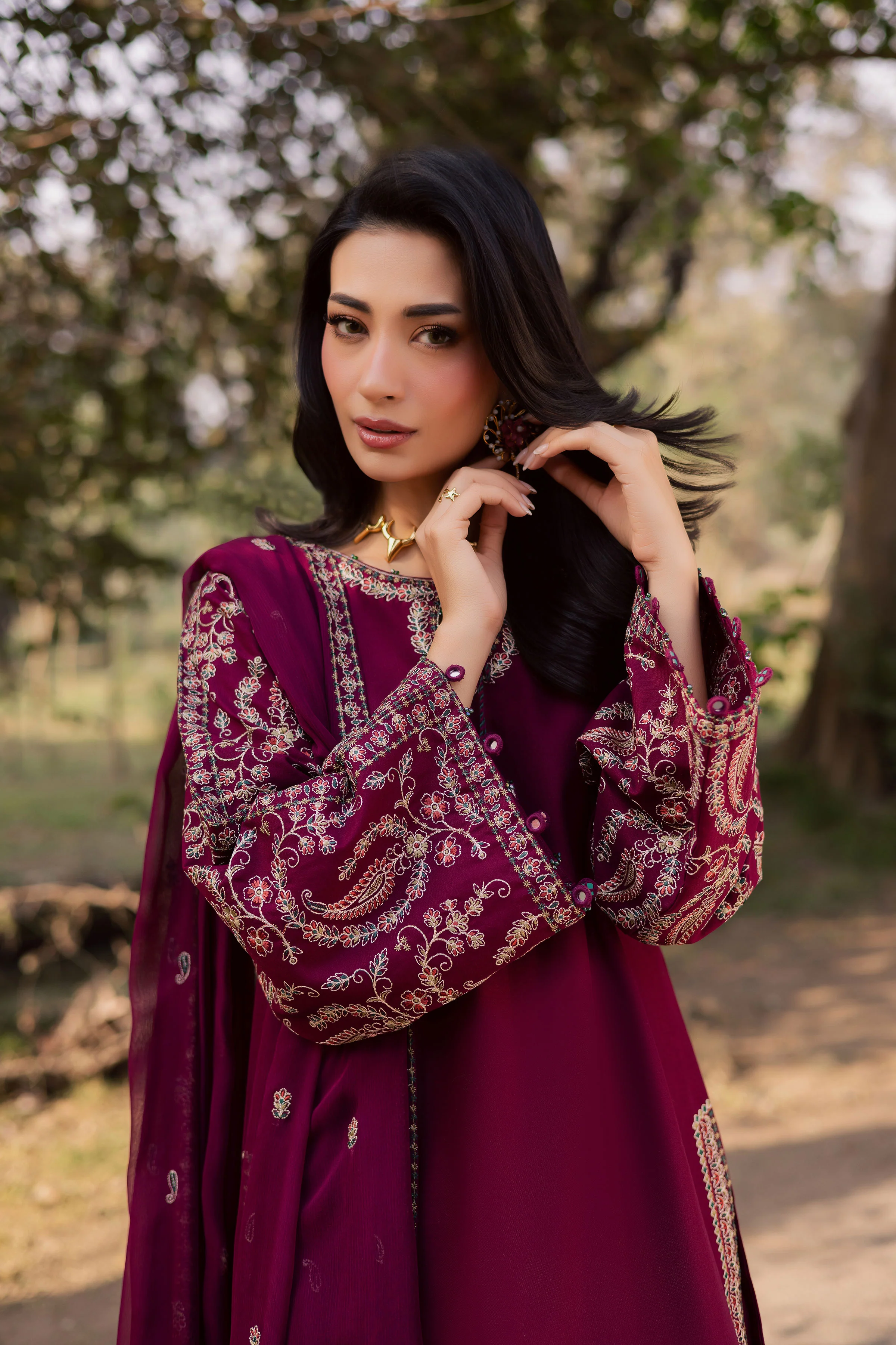 Sheharbano 3Pc - Embroidered Khaddar Dress - Image 8