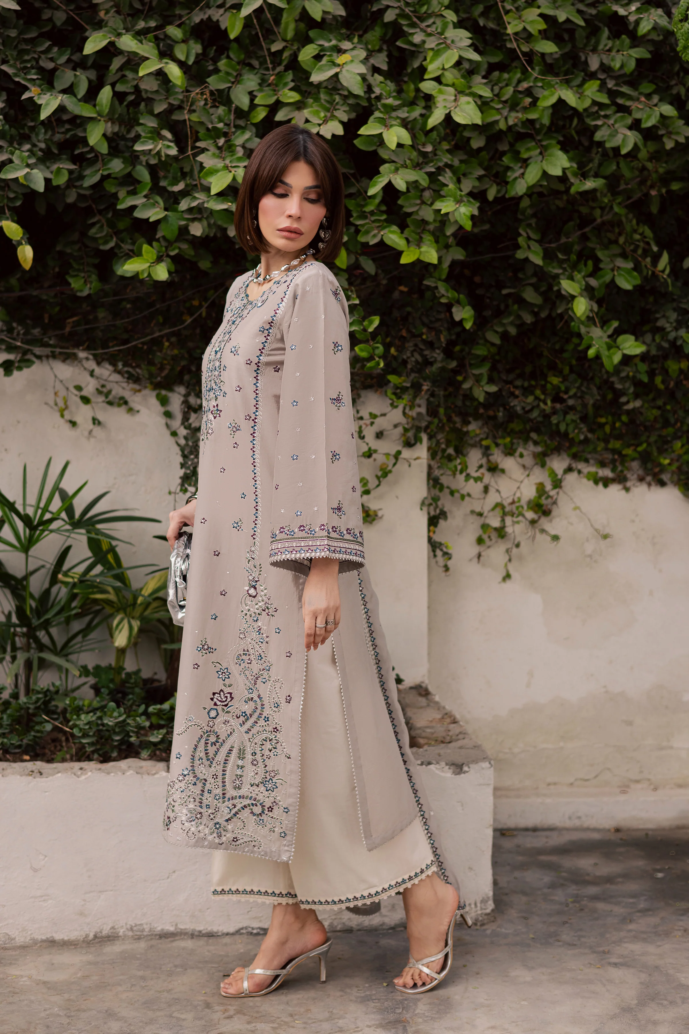 Silversun 3Pc - Festive Embroidered Lawn - Image 4