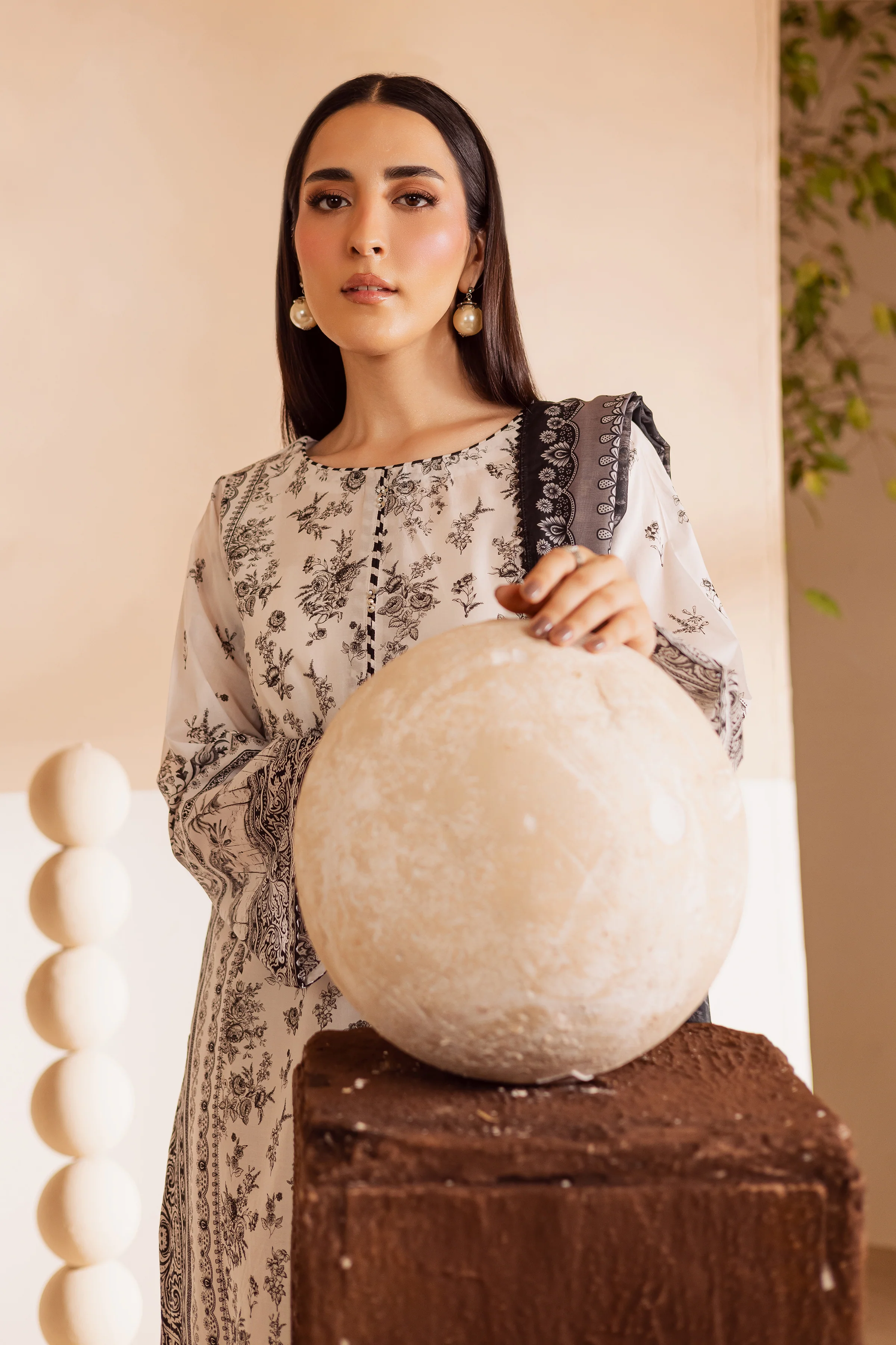 Siyah 3Pc - Printed Lawn Dress - Image 3