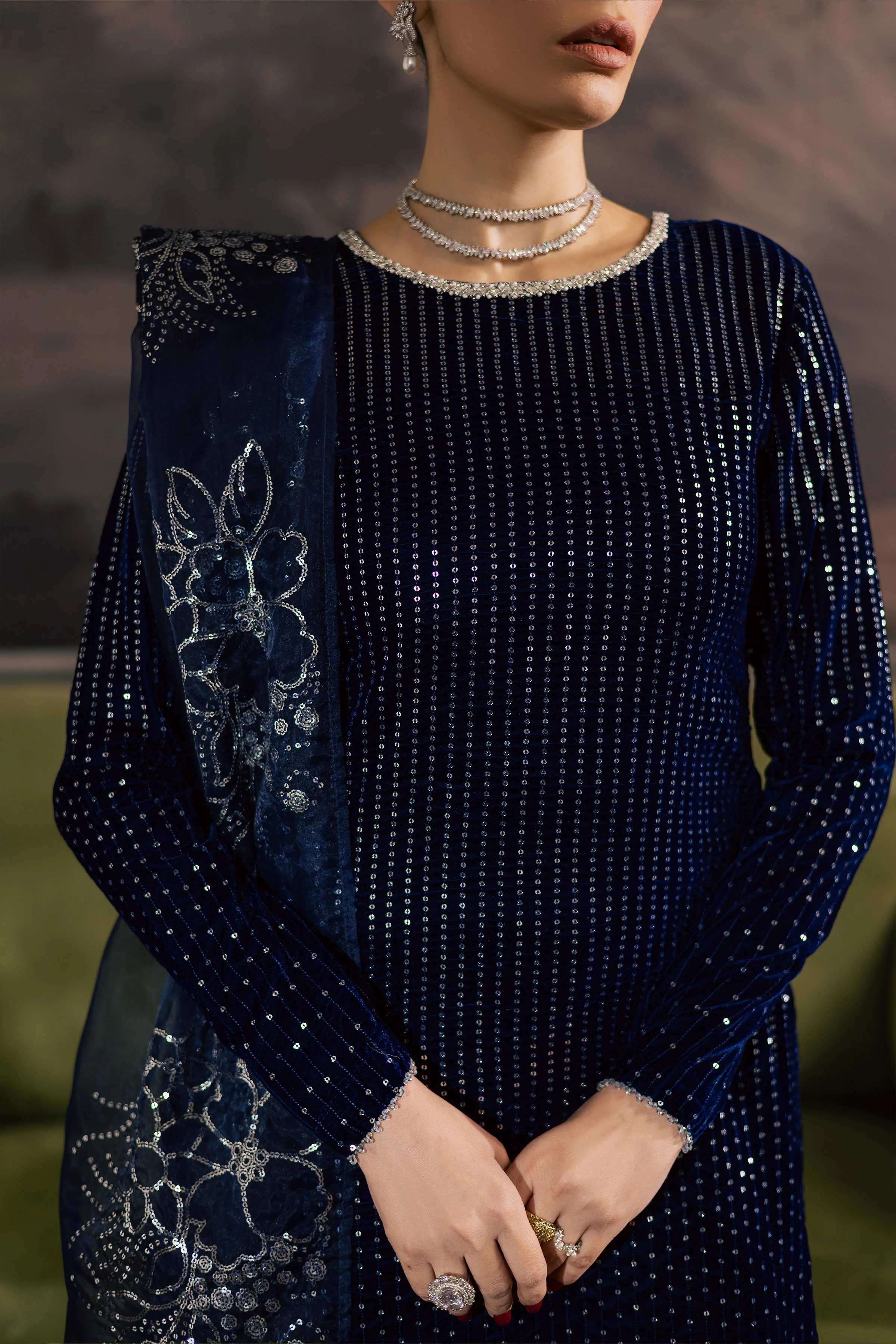 Skynote 3Pc - Velvet Luxe Pret - Image 7