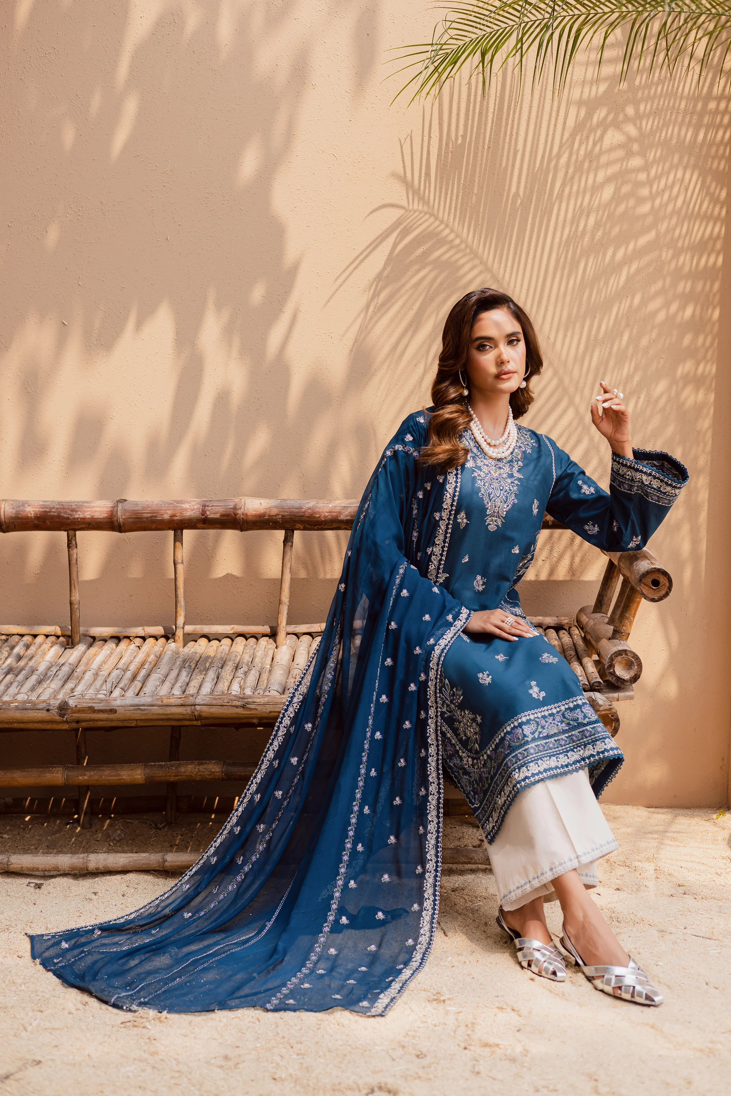 Snow flake 3Pc - Embroidered Khaddar Dress - Image 4