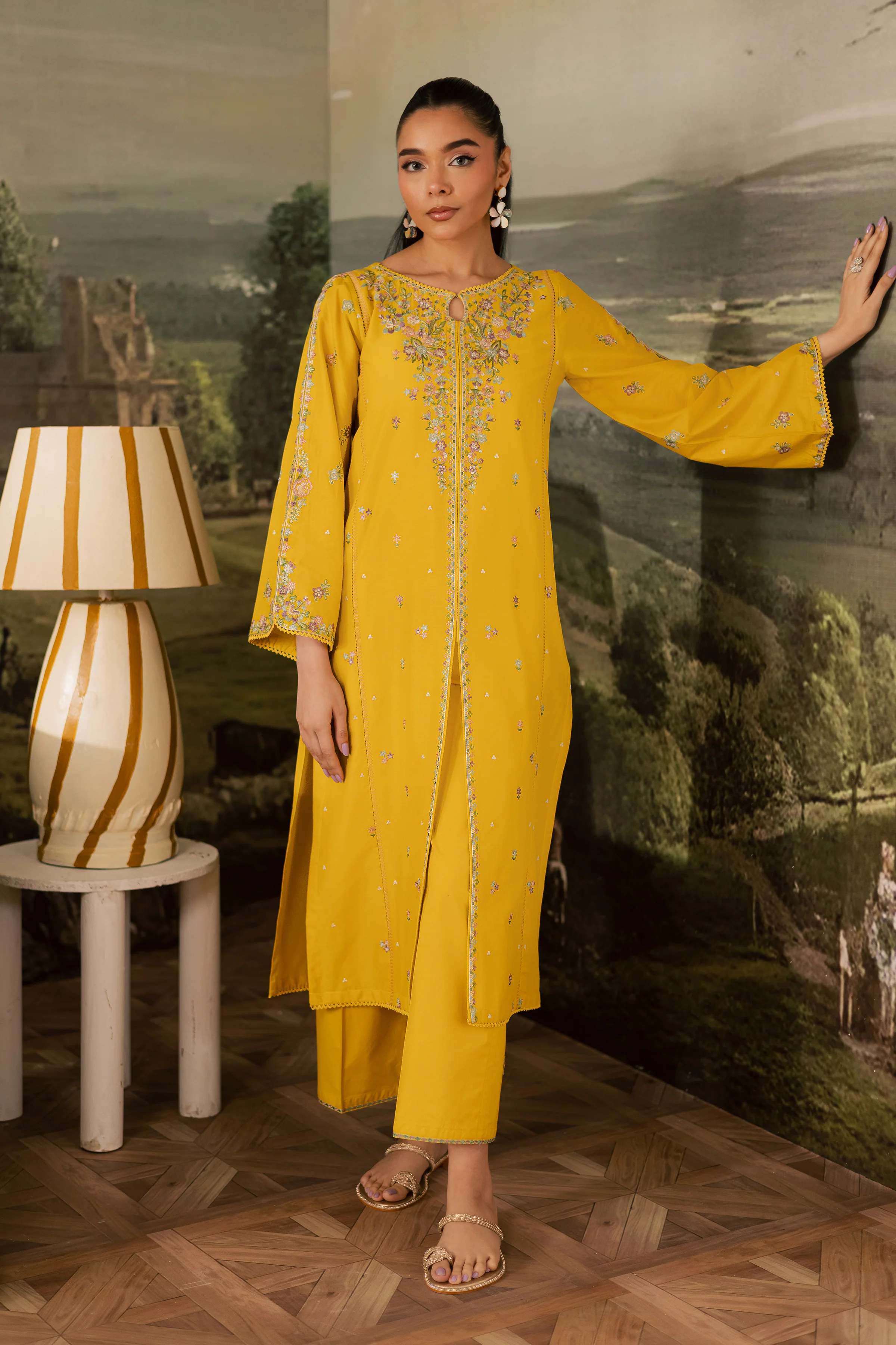 Sunmelt 2Pc - Embroidered Lawn Pret - Image 5