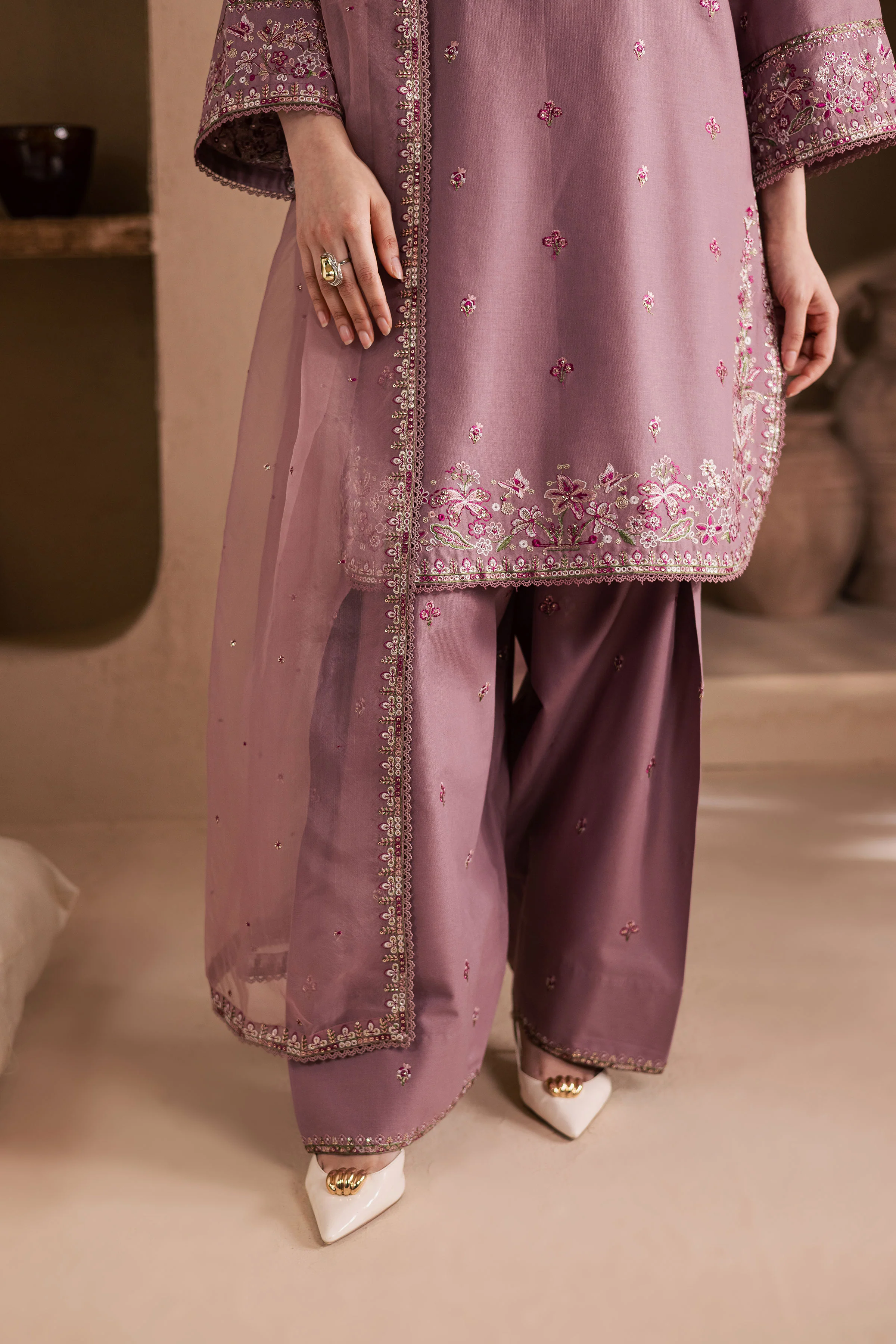 Tea Alyssa 3Pc - Embroidered Khaddar Dress - Image 7