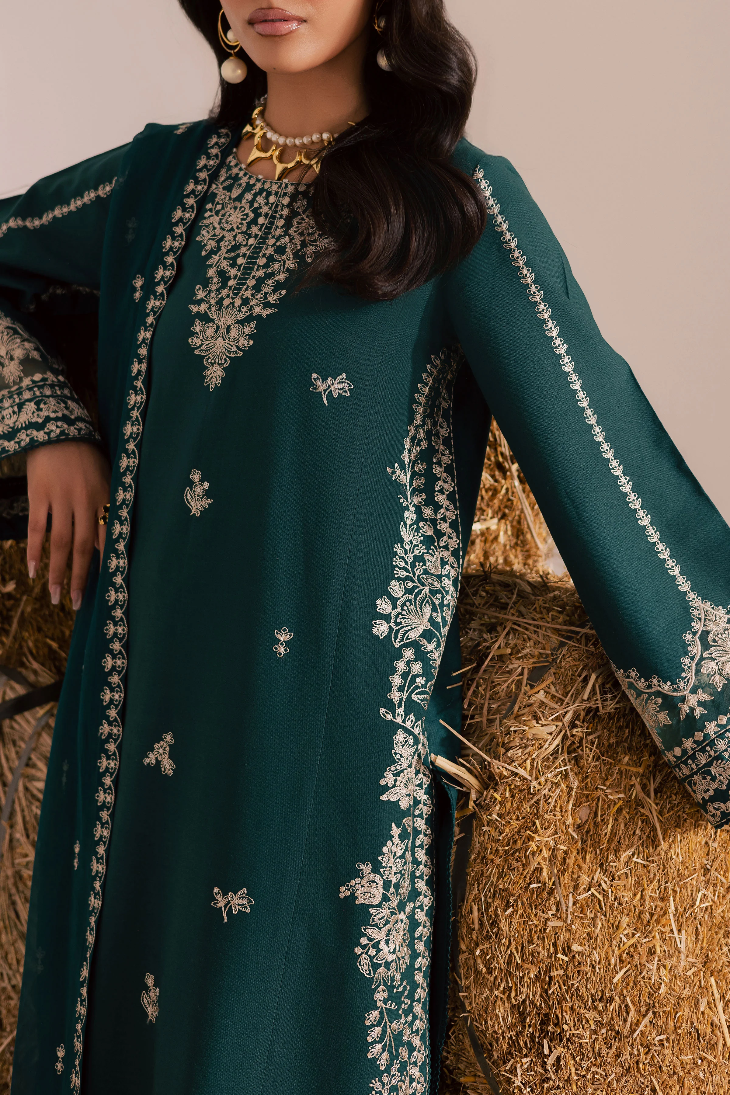 Teal Rua 3Pc - Embroidered Khaddar Dress - Image 6