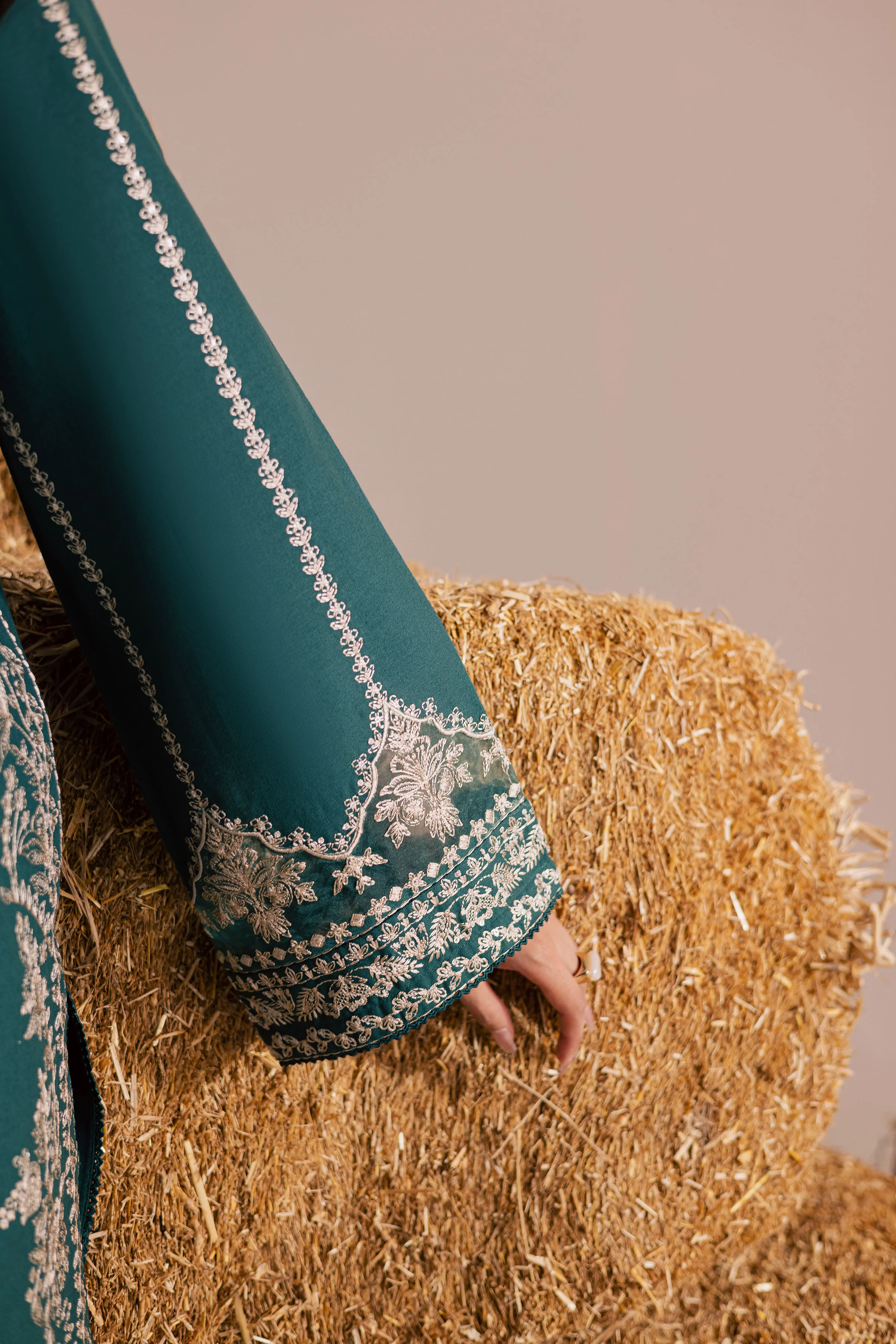 Teal Rua 3Pc - Embroidered Khaddar Dress - Image 7