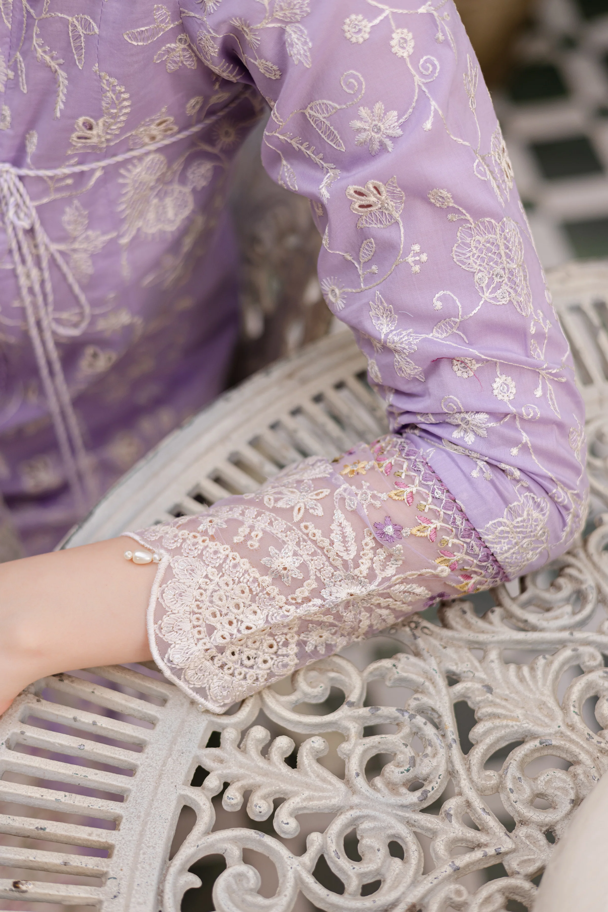 Thistle 3Pc - Embroidered Lawn Dress - Image 9