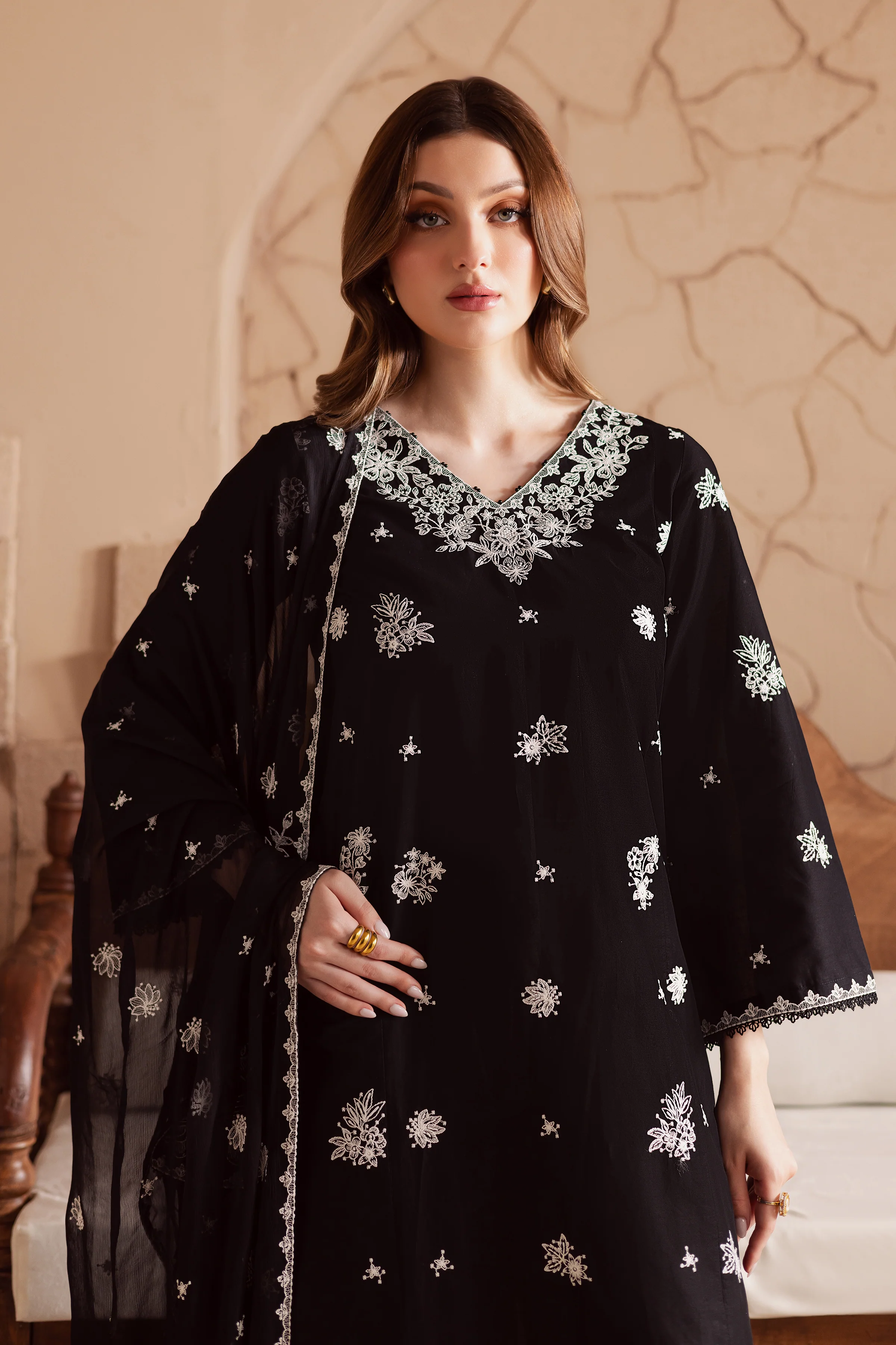 Void 3Pc - Embroidered Lawn Dress - Image 2