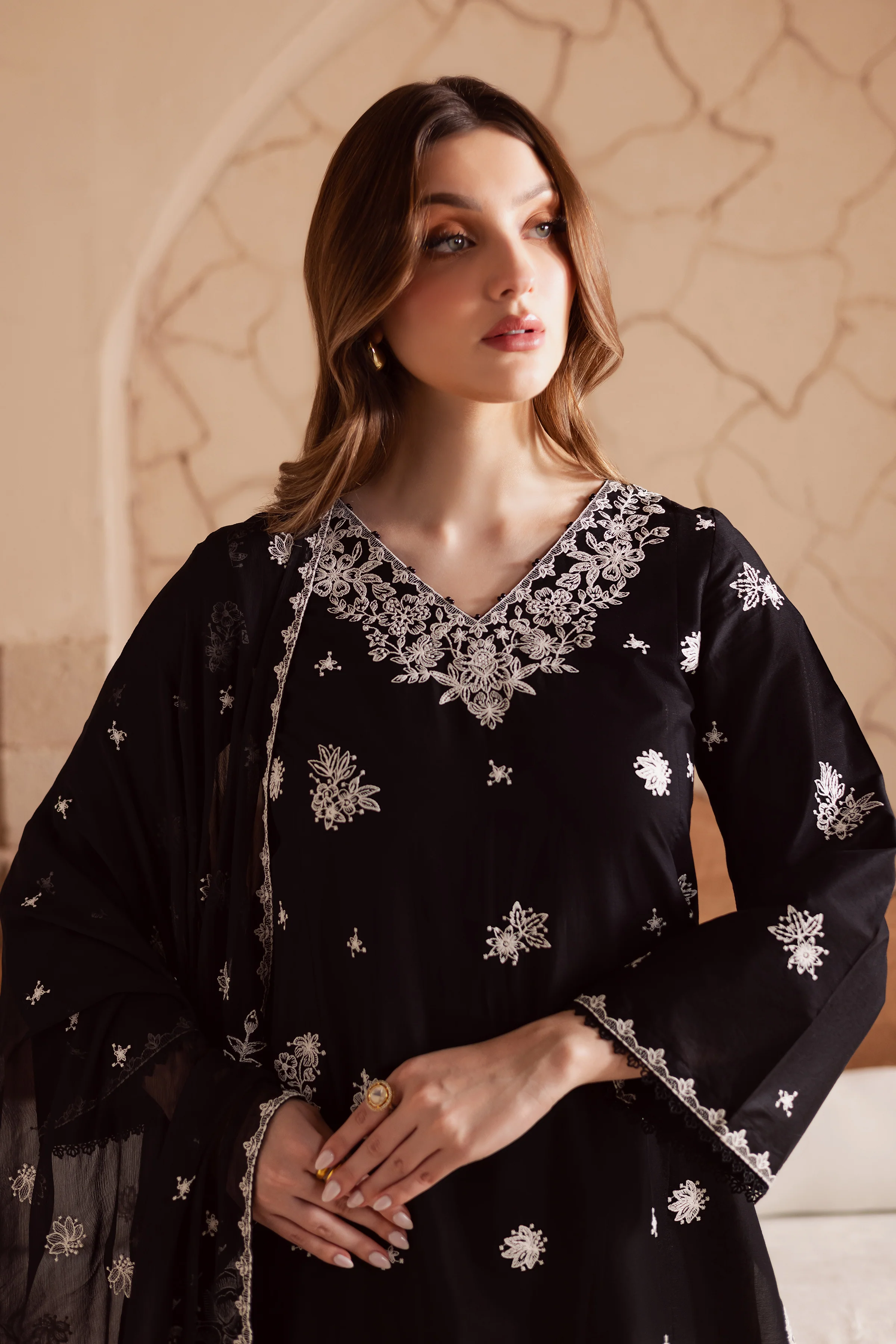 Void 3Pc - Embroidered Lawn Dress - Image 7