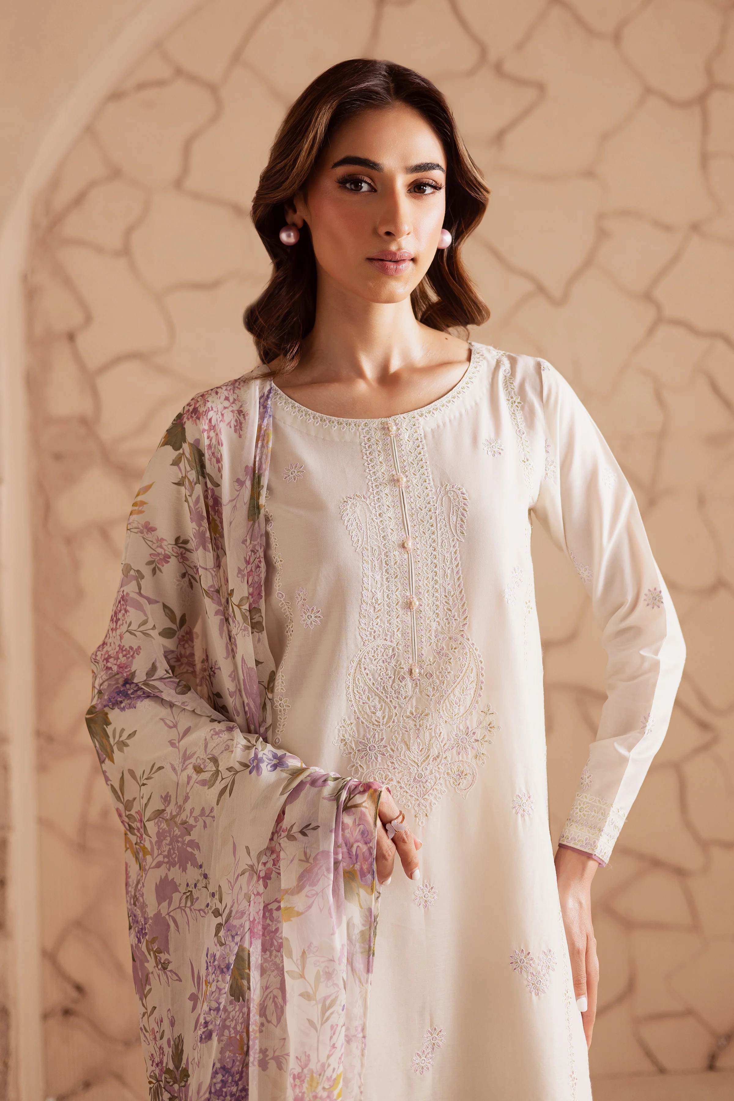 White Beast 3Pc - Embroidered Lawn Dress - Image 2