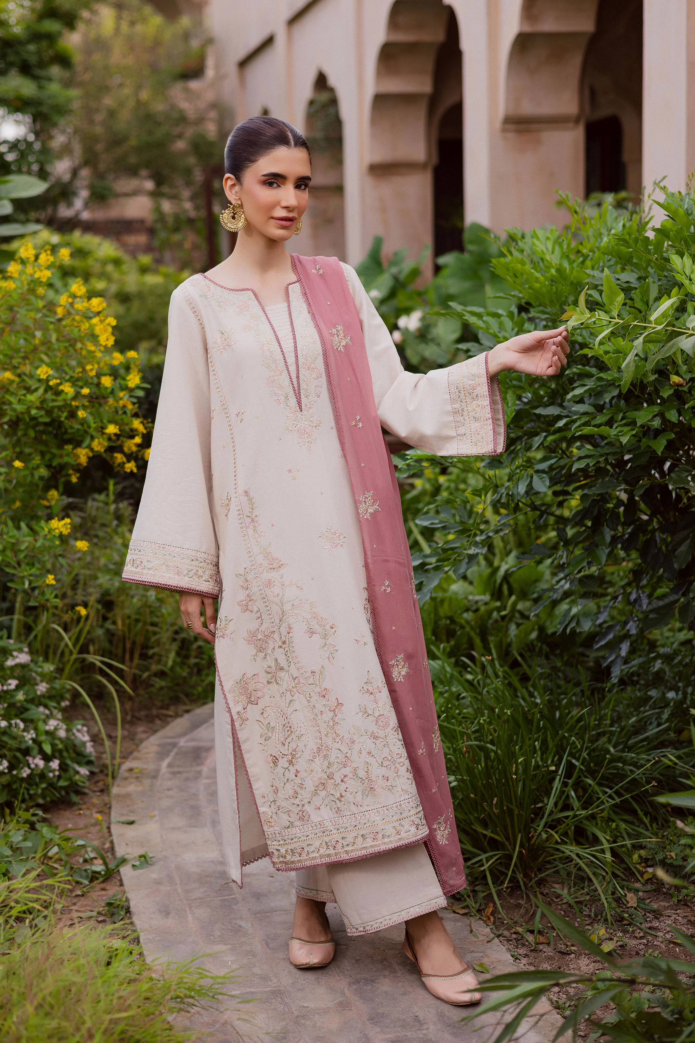 White Castor 3Pc - Embroidered Khaddar Dress - Image 3