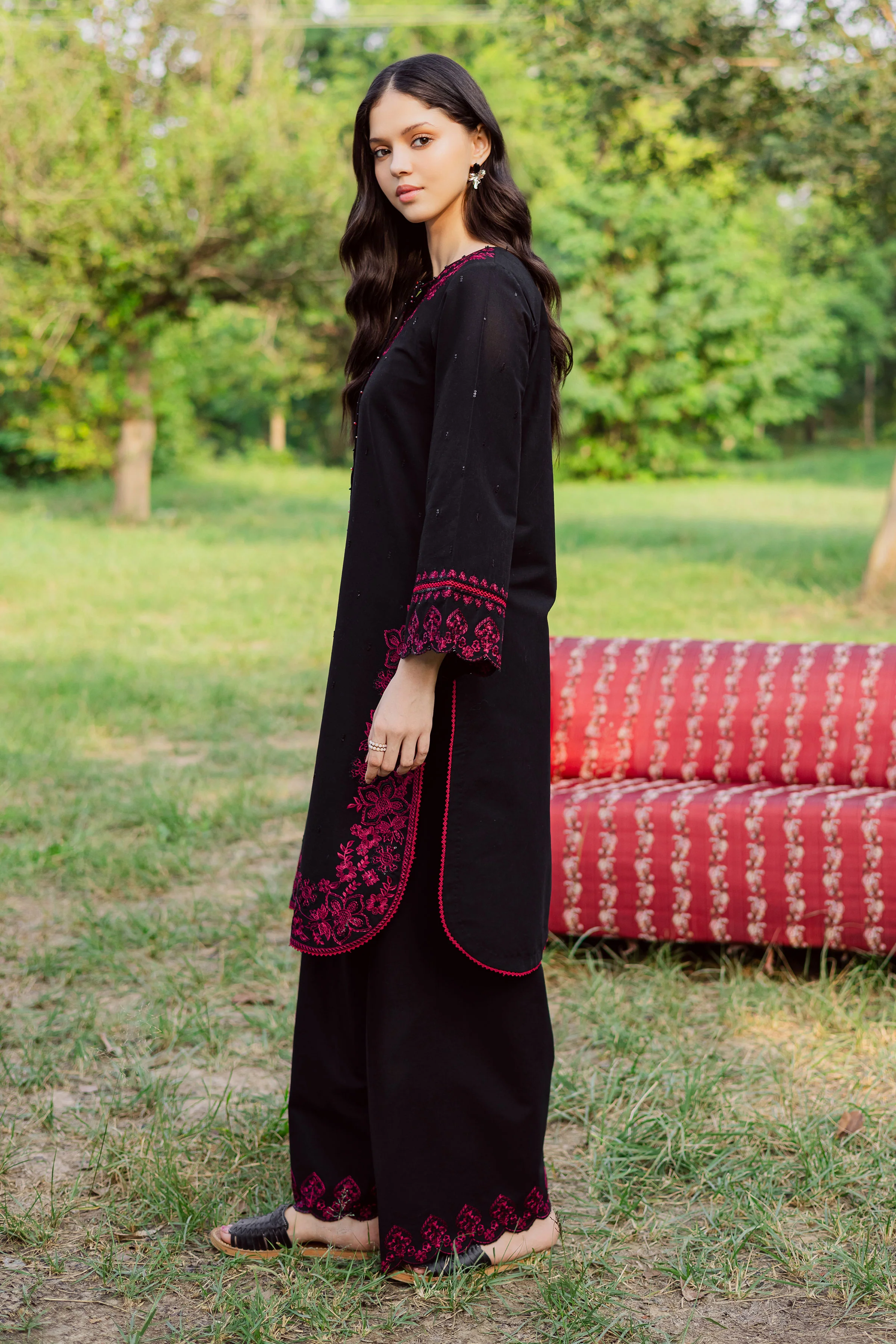 Zarish 2pc - Embroidered Khaddar Dress - Image 4